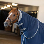 Dominick Halsdeel Gemütlich